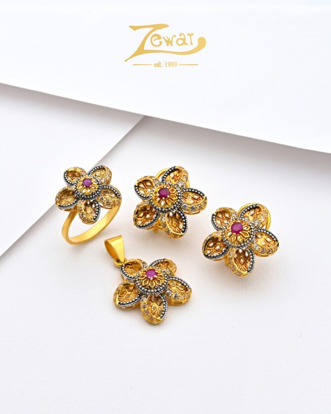 Gold Pendant Design
